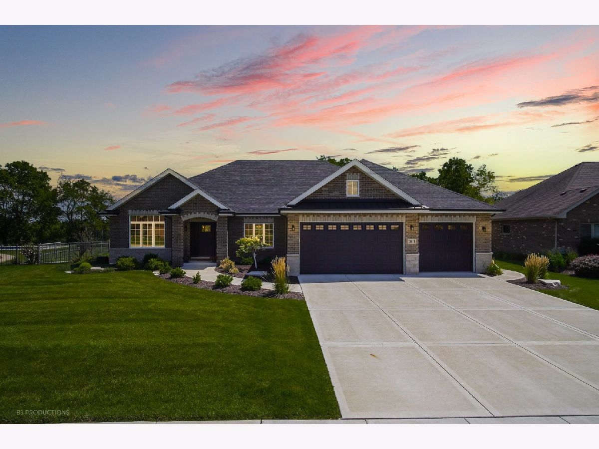 Homes Sold Shimmering View Frankfort Illinois, 20011 Aine
