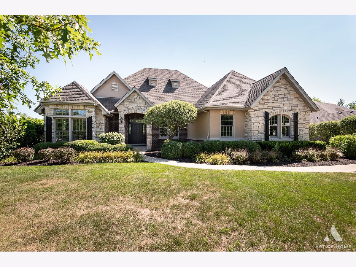 Homes Sold Foxborough Estates Mokena Illinois, 19935 Foxborough