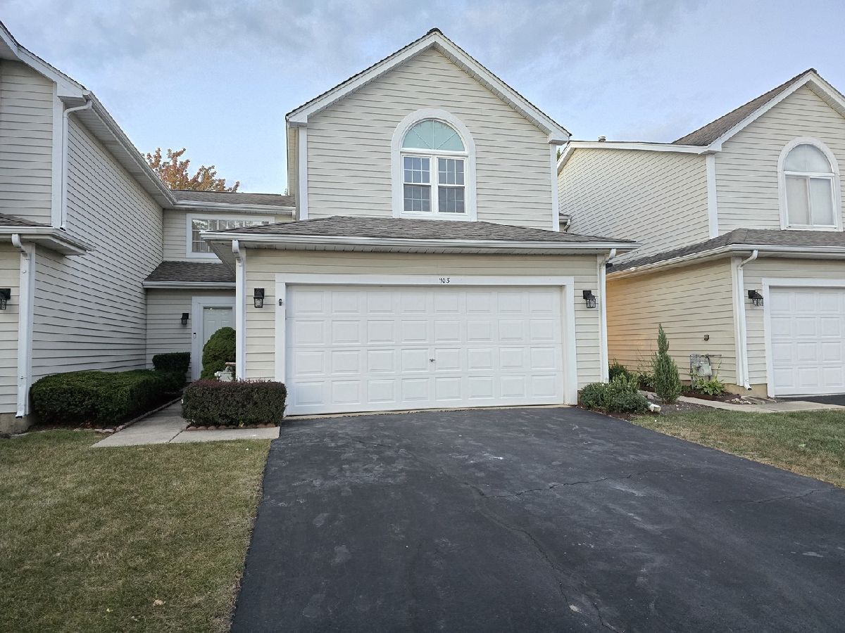 Homes & Townhomes Rented Country Place Bartlett Illinois, 1103 Longford