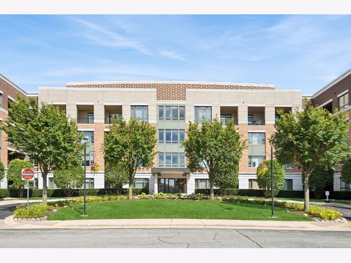 Condominiums Sold Burr Ridge Village Center Burr Ridge Illinois, 1000 Village Center