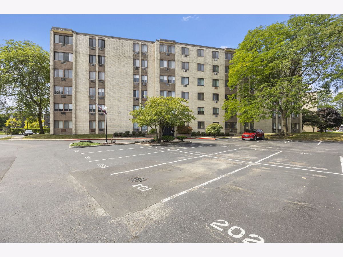 Condominiums Sold Shibui Oak Lawn Illinois, 9740 Pulaski