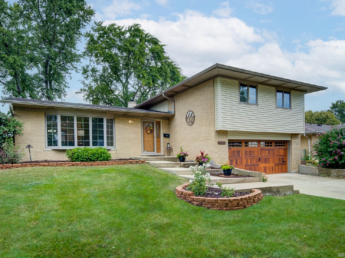 Homes Sold Forestview Hills Oak Forest Illinois, 15308 Walnut