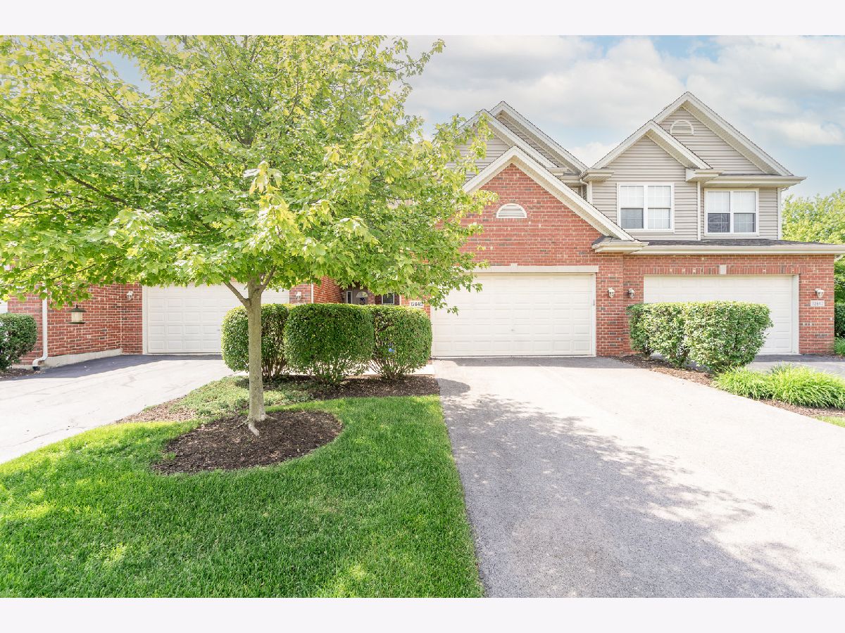 Homes & Townhomes Sold Kingston Hills Homer Glen Illinois, 12645 Yorkshire