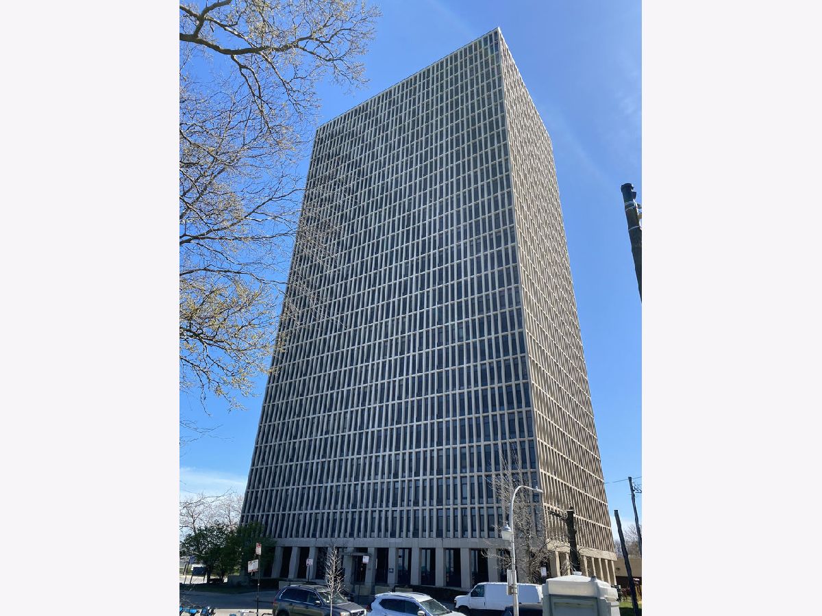 Condominiums Sold Quadrangle Condos Chicago Illinois, 6700 South Shore