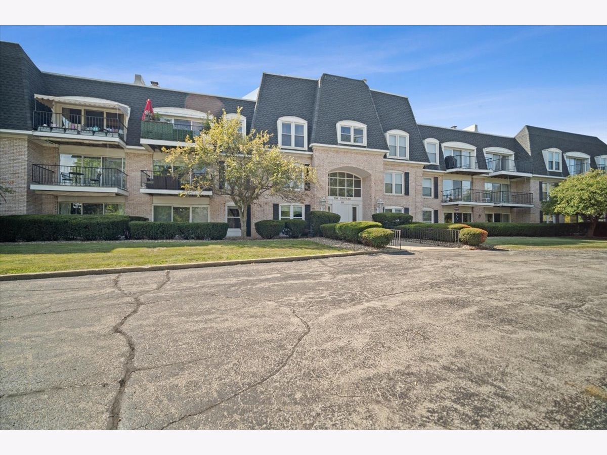 Condos & Townhomes Sold Chateaus Bloomington Illinois, 111 Rust