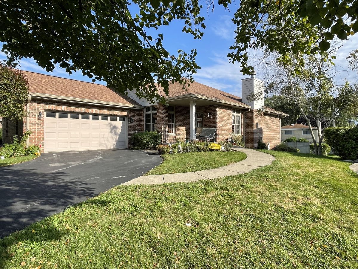 Condos & Townhomes Sold The Hamptons Of Palos Palos Heights Illinois, 6129 Princeton