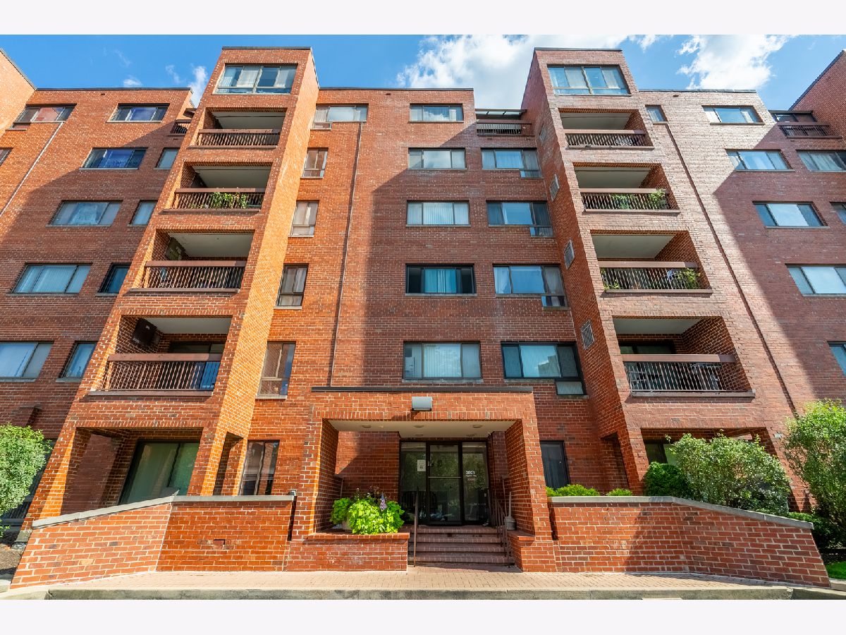 Condos & Townhomes Sold Triumvera Glenview Illinois, 3801 Appian