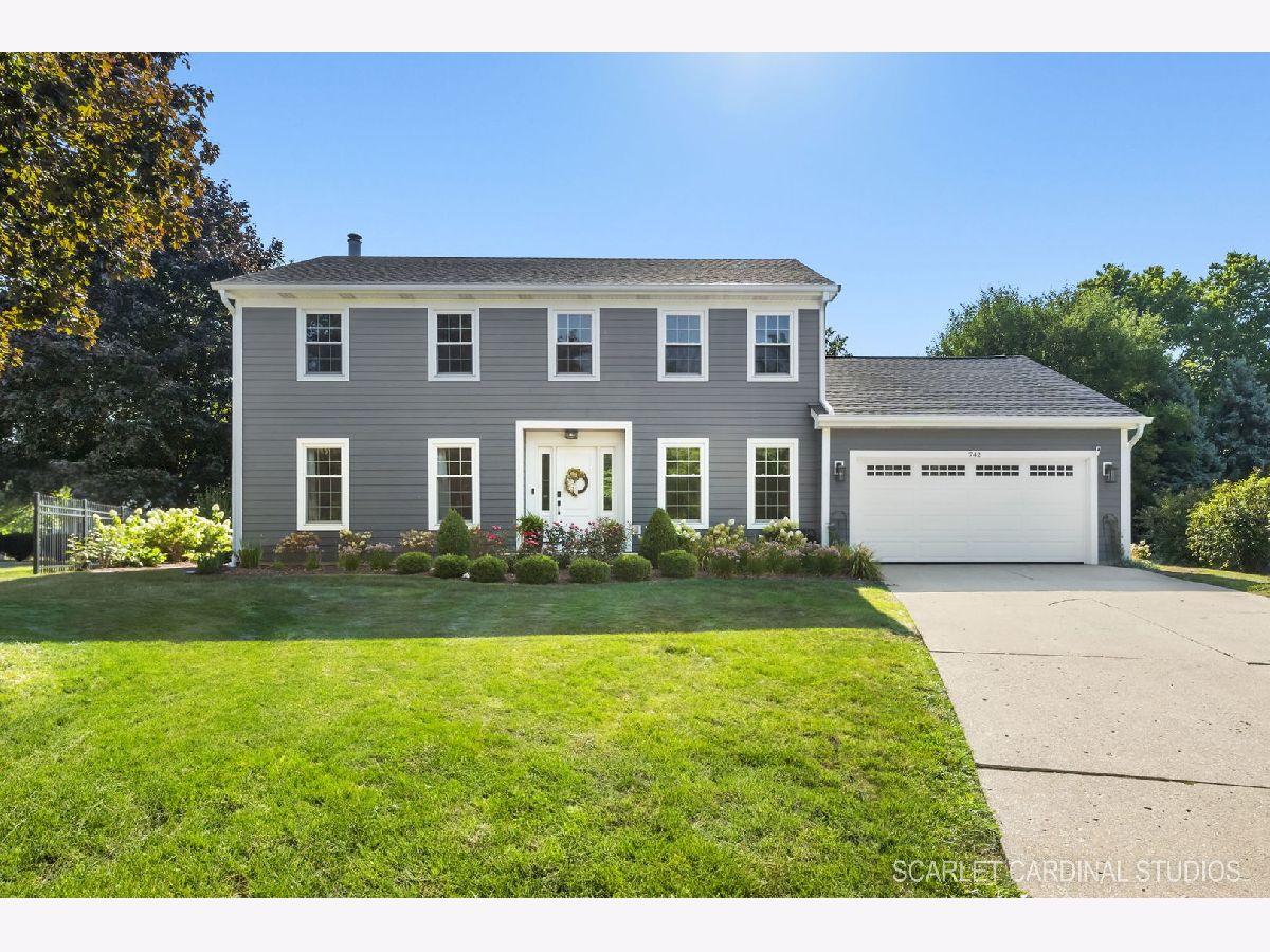 Homes Sold Countryside Naperville Illinois, 742 River