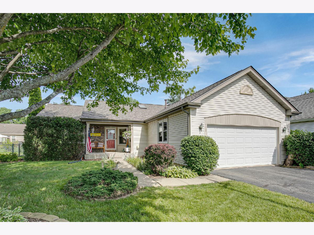 Homes Sold Country Ridge Wauconda Illinois, 506 Indian Ridge
