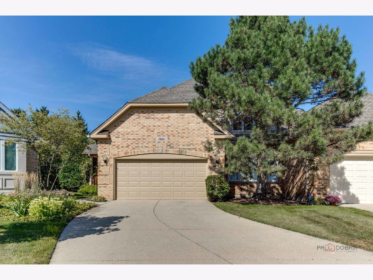 Townhomes & Homes Sold Cotswold Northbrook Illinois, 2524 Buckland