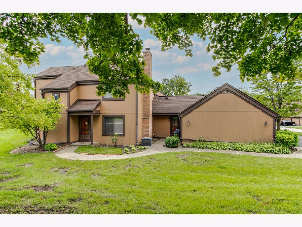 Townhomes & Homes Sold Crossings Buffalo Grove Illinois, 1505 Anderson