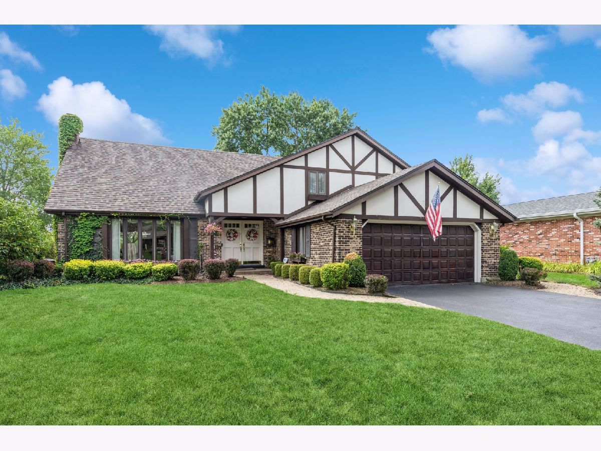 Homes Sold Spinnaker Cove Palatine Illinois, 1103 Carpenter