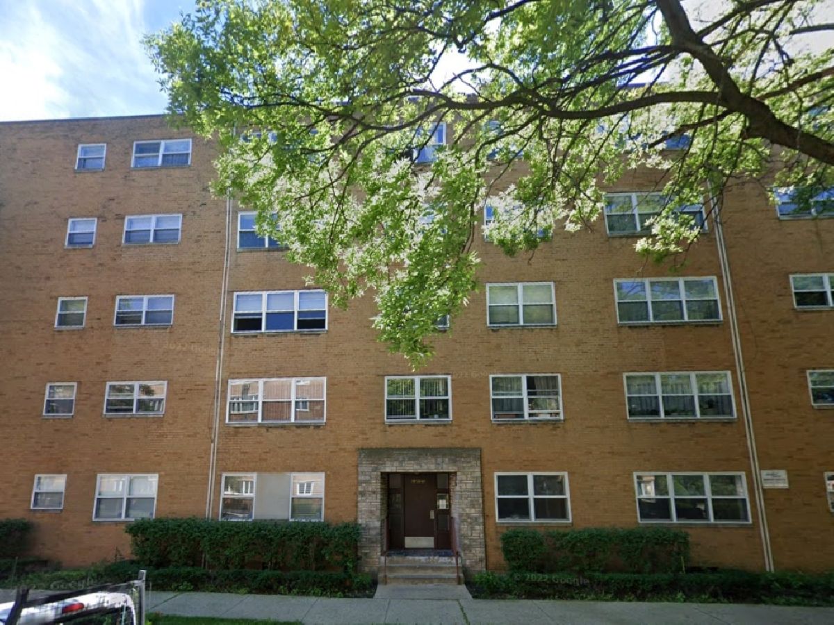Condos & Townhomes Sold Stanford Courts Chicago Illinois, 1959 Hood