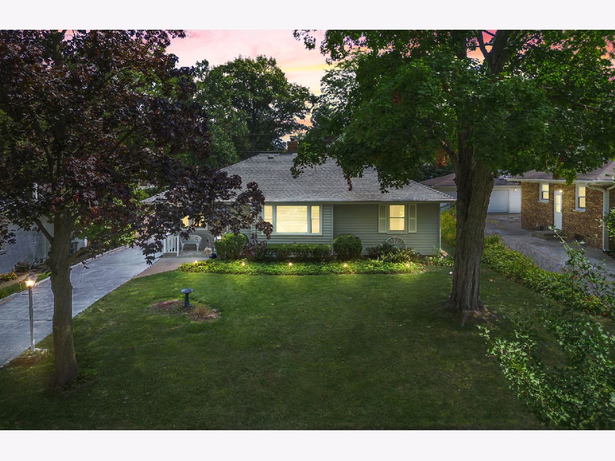 Homes & Condos & Townhomes Sold Mcintosh Westmont Illinois, 123 Washington