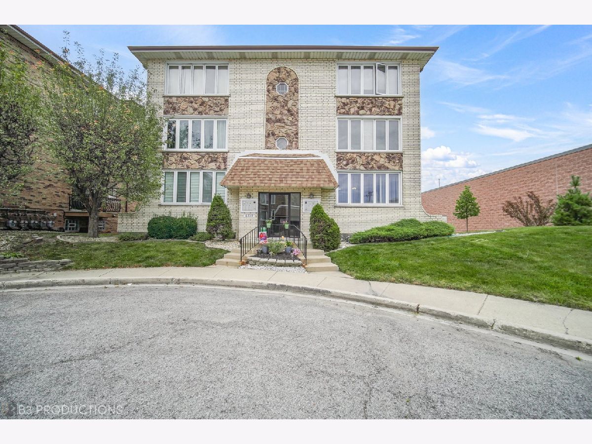 Condos & Townhomes Sold Purglass Chicago Illinois, 6230 Newland