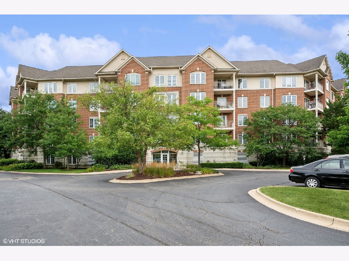 Condos & Townhomes Sold South Commons Deerfield Illinois, 640 Robert York