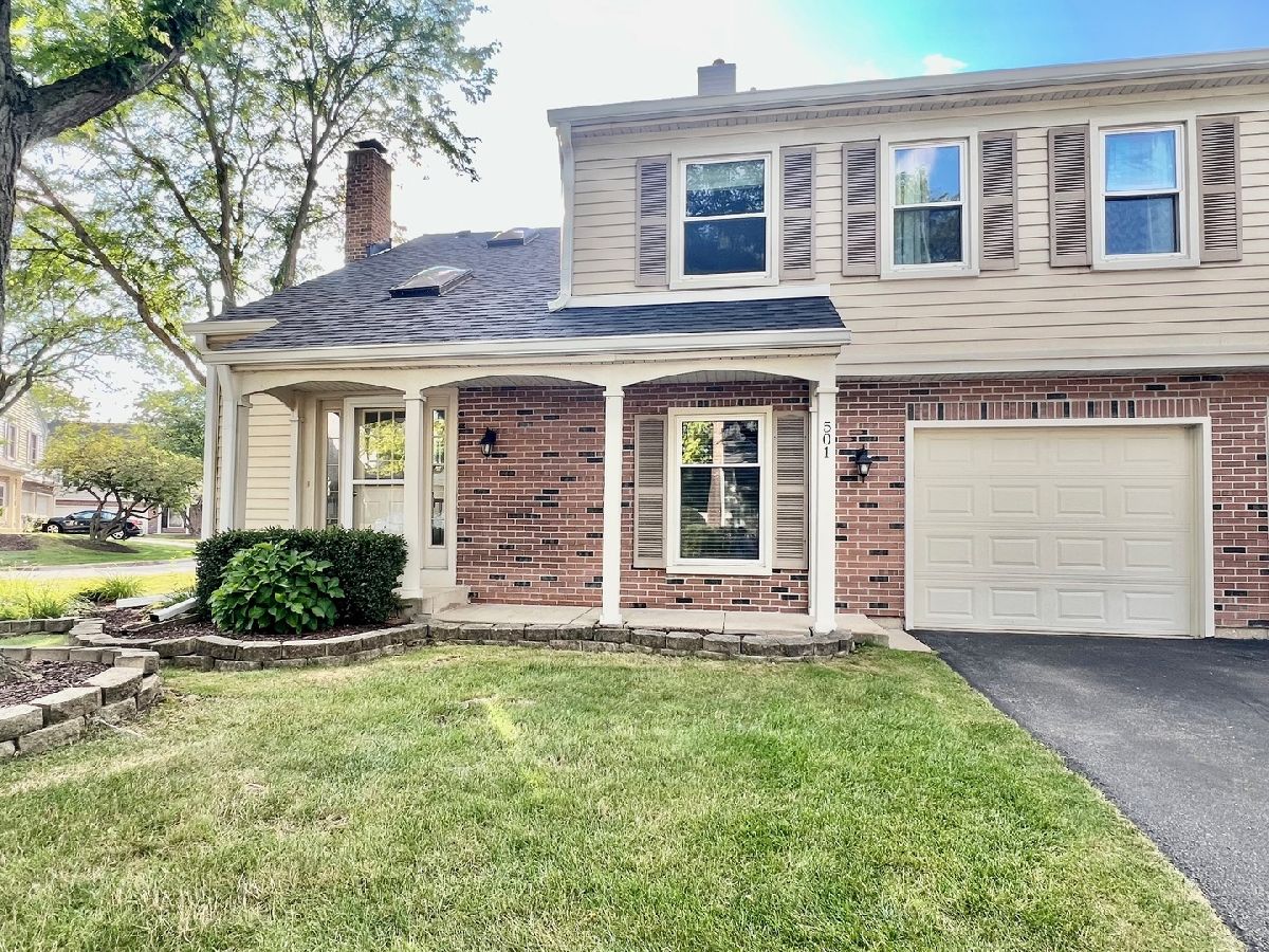 Townhomes Rented College Hill Rolling Meadows Illinois, 501 Crossing
