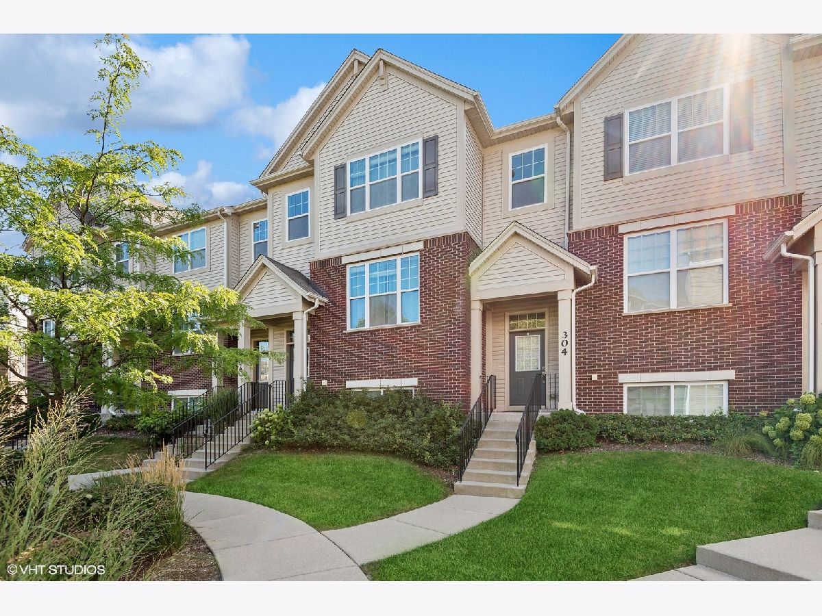 Townhomes Sold Lexington Station Morton Grove Illinois, 304 Concord