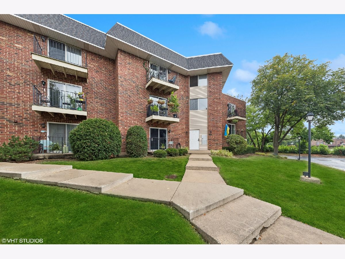 Condos & Townhomes Sold Park Place Arlington Heights Illinois, 1730 Arlington Heights