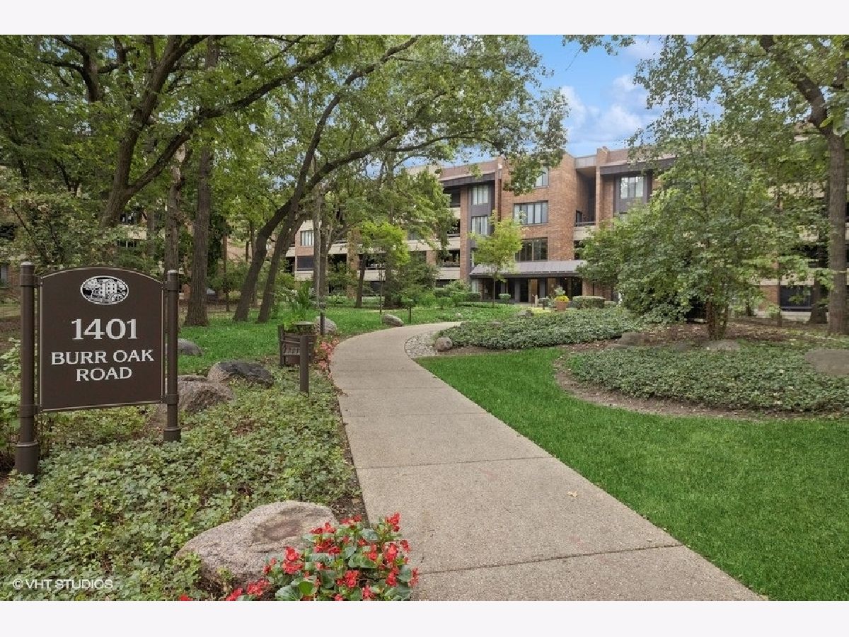 Condos & Townhomes & Homes Sold Graue Mill Hinsdale Illinois, 1401 Burr Oak
