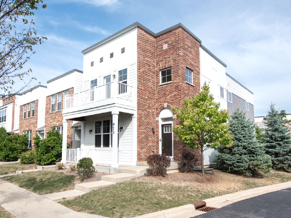 Townhomes Rented Union Square Aurora Illinois, 973 Times Square