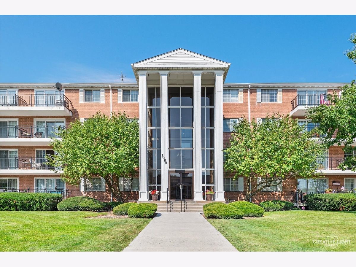 Condominiums Sold Belles Terres Aurora Illinois, 1060 Farnsworth
