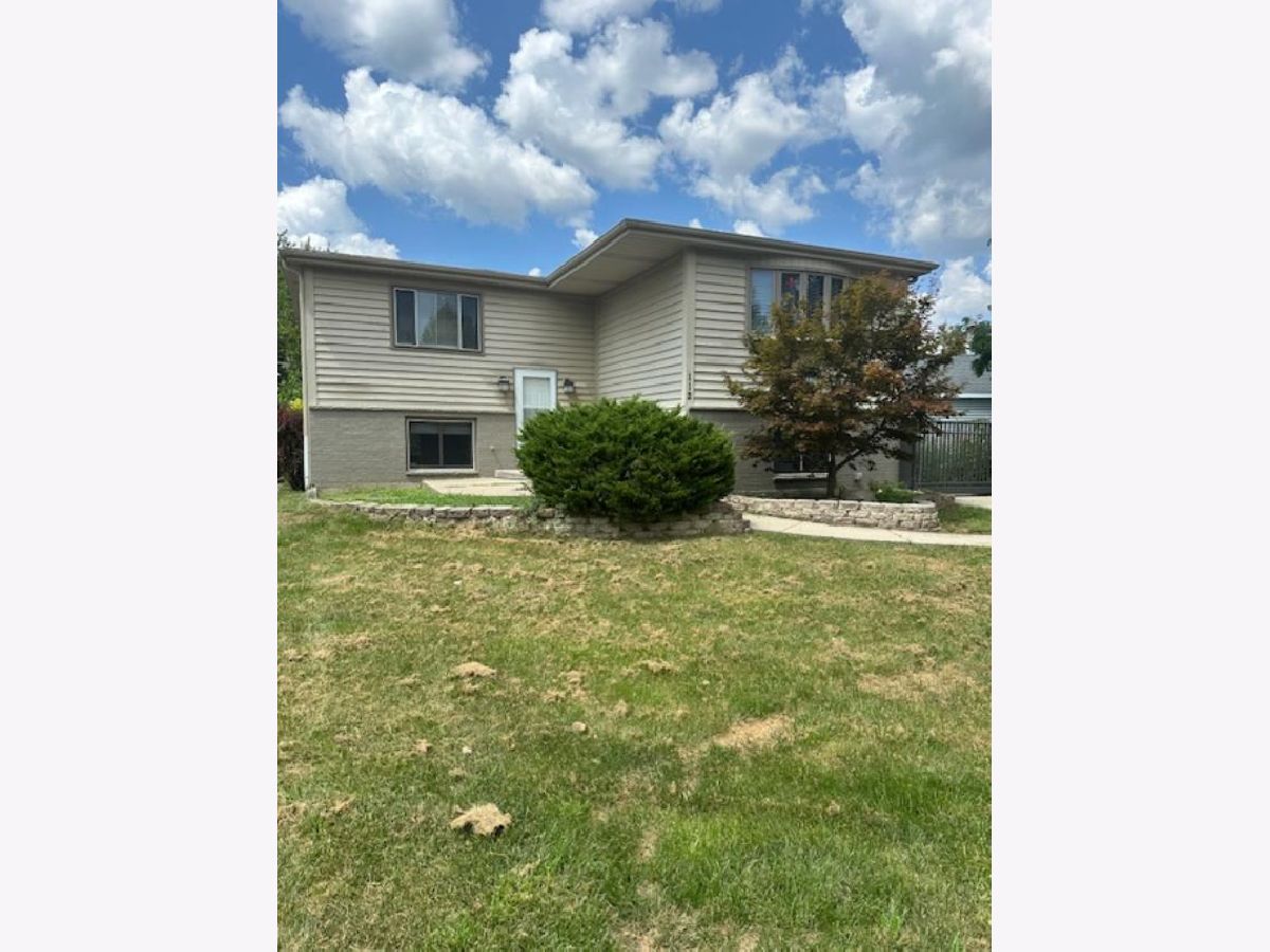 Homes Sold Lakewood Heights Mundelein Illinois, 112 Hickory