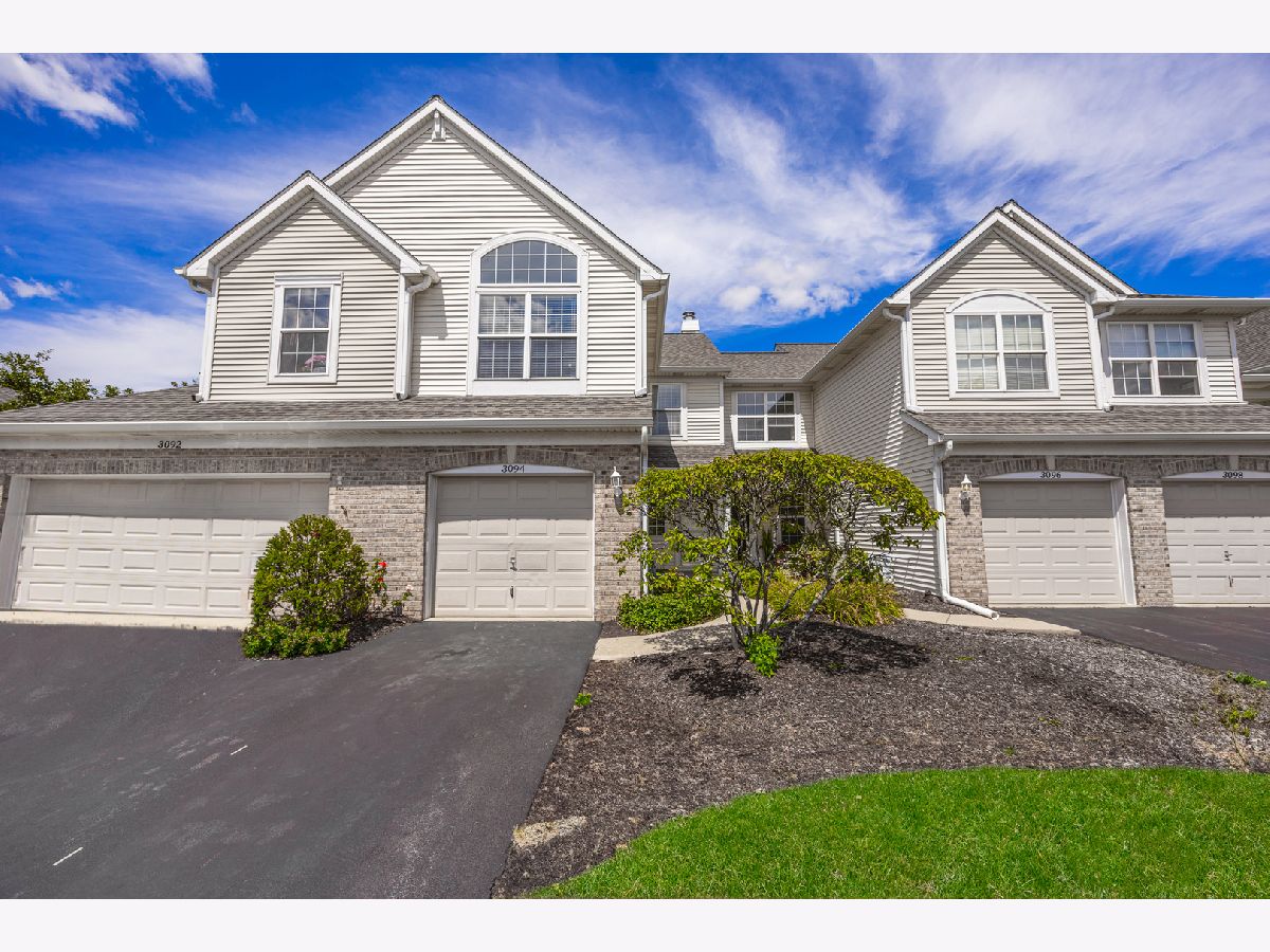 Townhomes Sold Autumn Lakes Aurora Illinois, 3094 Autumn Lake