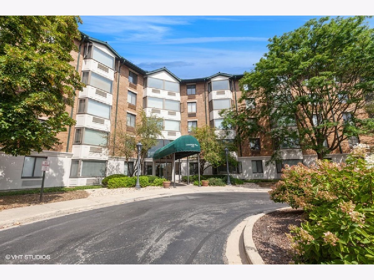 Condominiums Sold Greenbriar Place Glen Ellyn Illinois, 470 Fawell