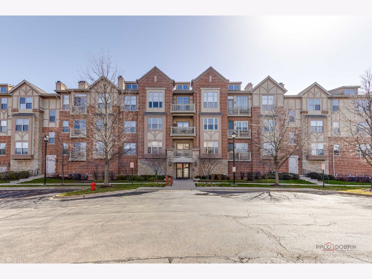 Condos & Townhomes Sold Shermer Place Northbrook Illinois, 1914 Farnsworth