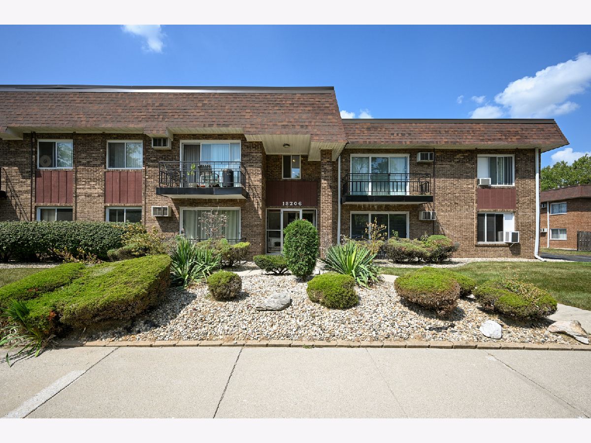 Homes & Condominiums Sold Homewood Terrace Homewood Illinois, 18206 Hart
