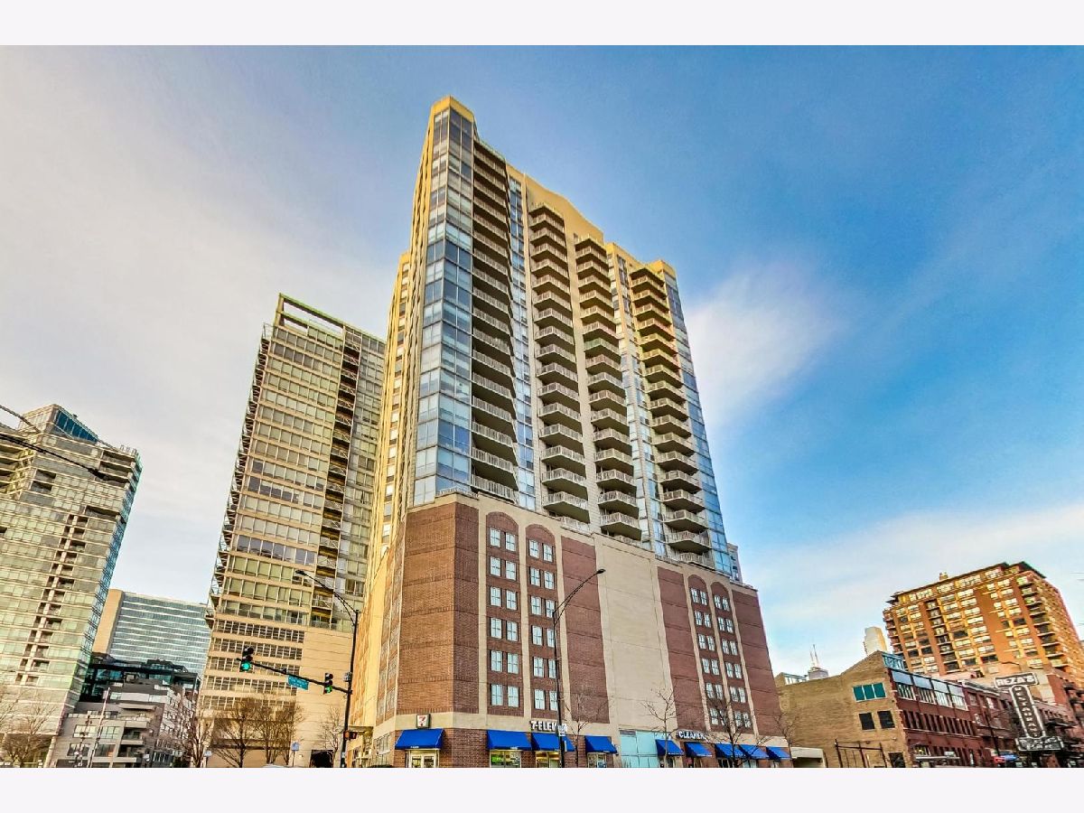 Condominiums Sold Admirals Pointe Chicago Illinois, 645 Kingsbury