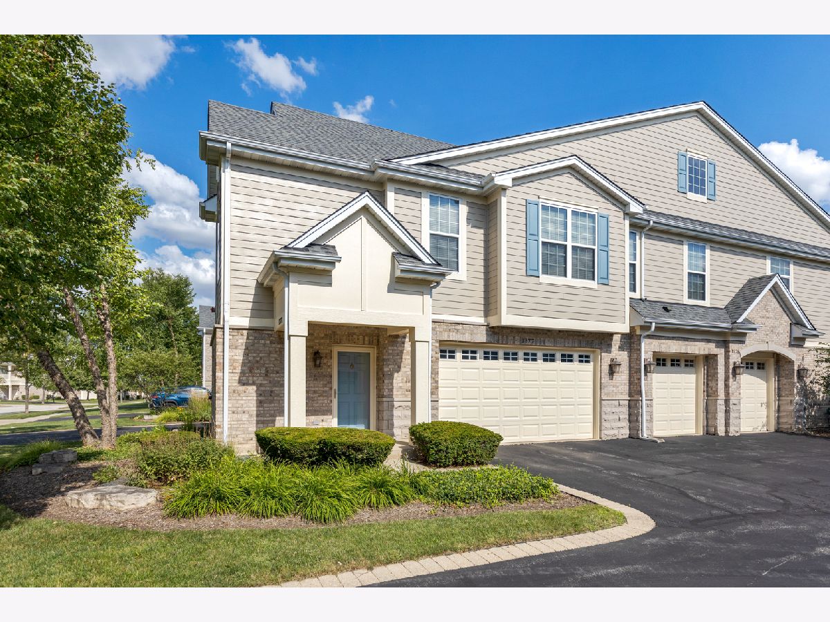 Condos & Townhomes & Homes Sold Lion's Gate Schaumburg Illinois, 1377 Scarboro