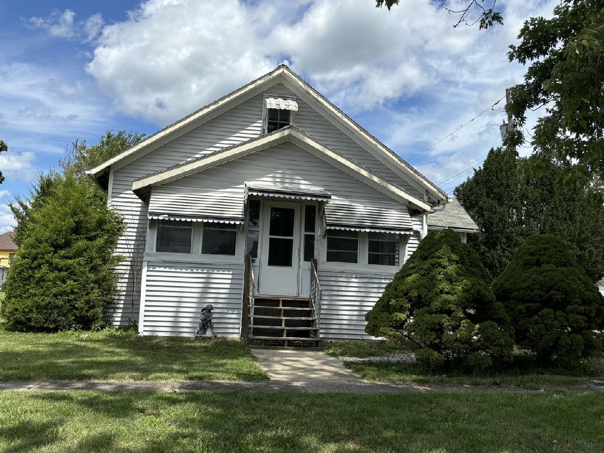  Sold Buckley Illinois, 106 Elm