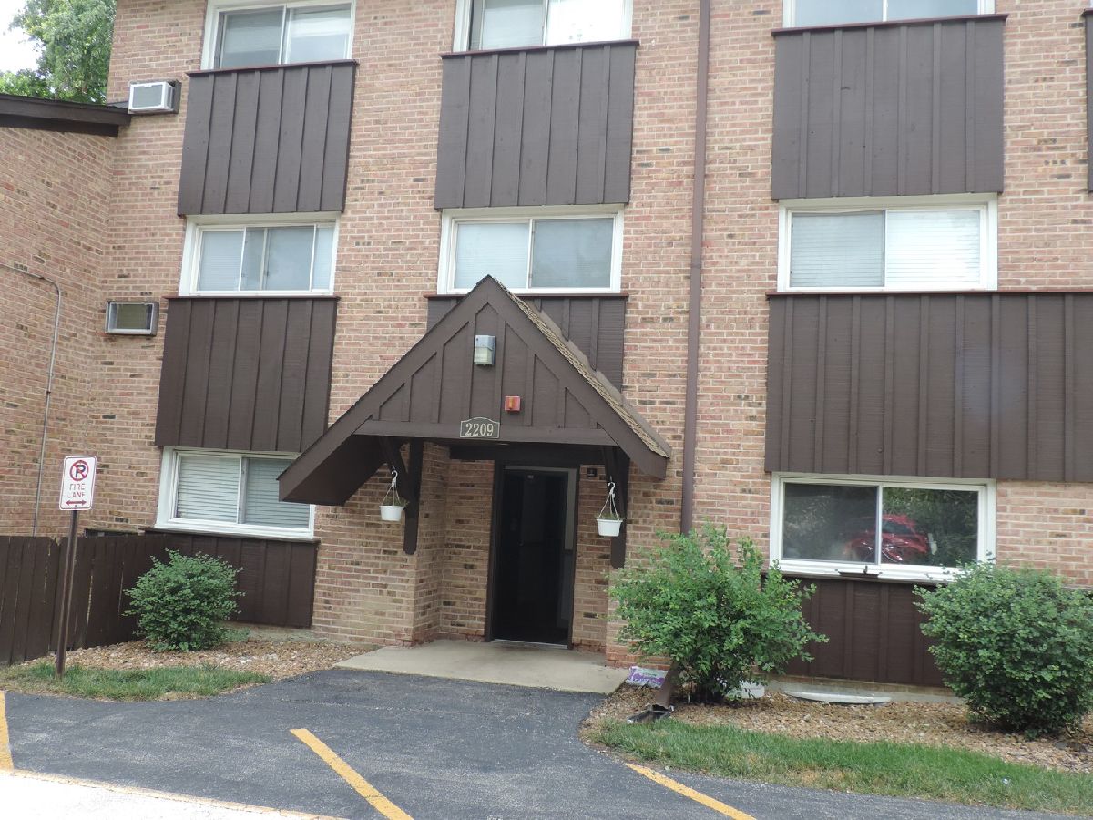 Condominiums Sold Arbor Park Downers Grove Illinois, 2209 Arbor