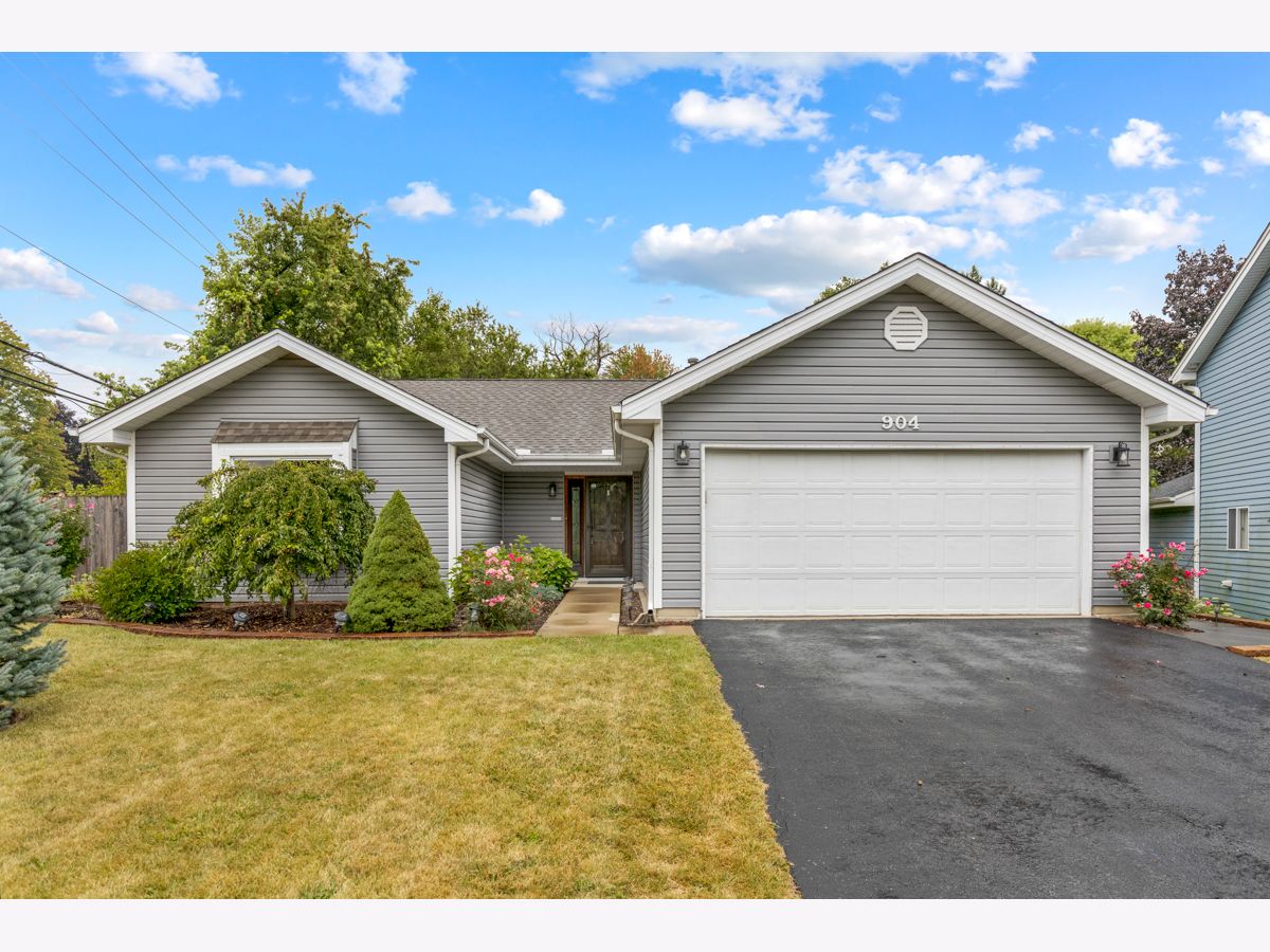Homes & Condos & Townhomes Sold Spring Hill Naperville Illinois, 904 Springhill