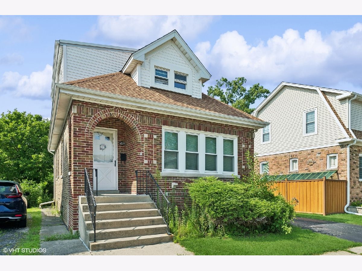 Condominiums & Homes Sold Bunker Hill Niles Illinois, 6522 Riverview