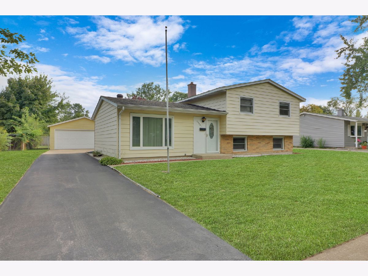 Homes Sold Grandwood Park Gurnee Illinois, 18583 Judy