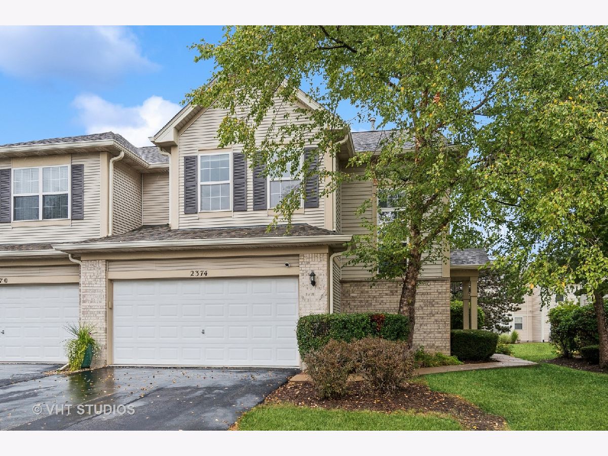 Townhomes Sold Summit Fields Aurora Illinois, 2374 Sunshine