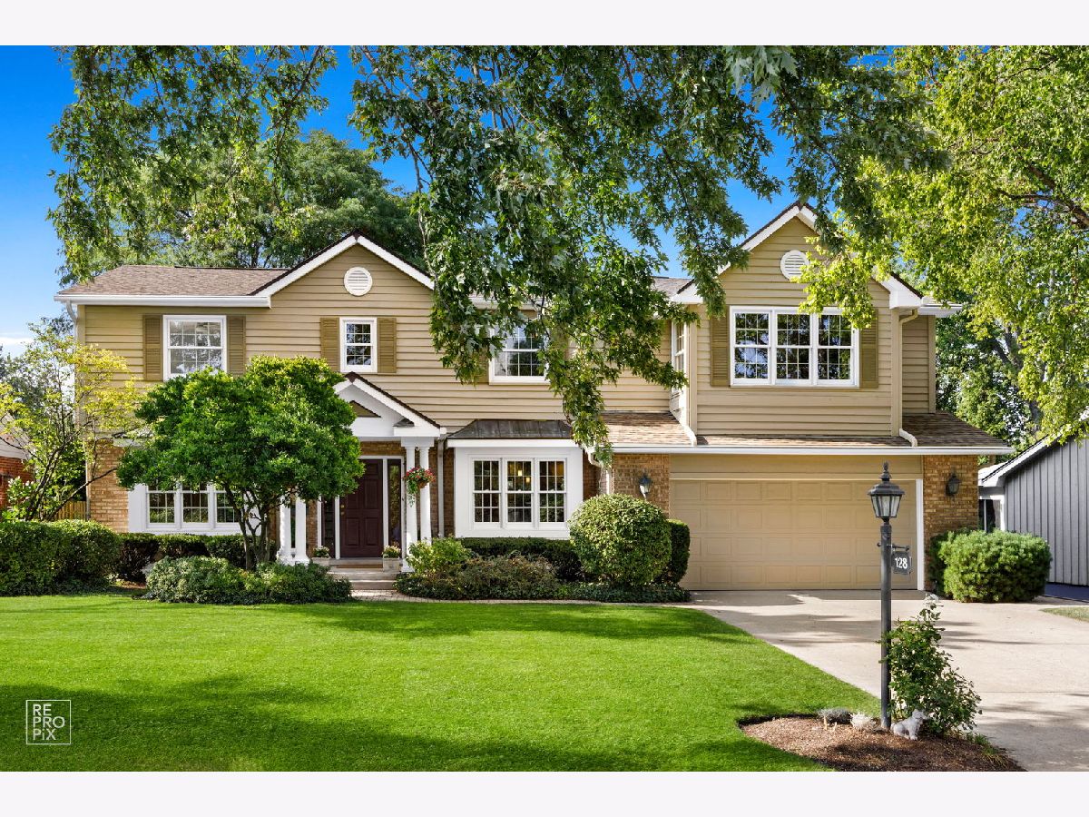 Homes Sold Stonegate Clarendon Hills Illinois, 128 Naperville