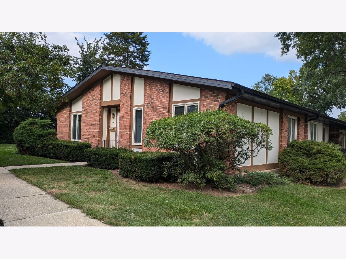 Townhomes Sold Garden Quarter Elgin Illinois, 5 Dumbarton Oaks