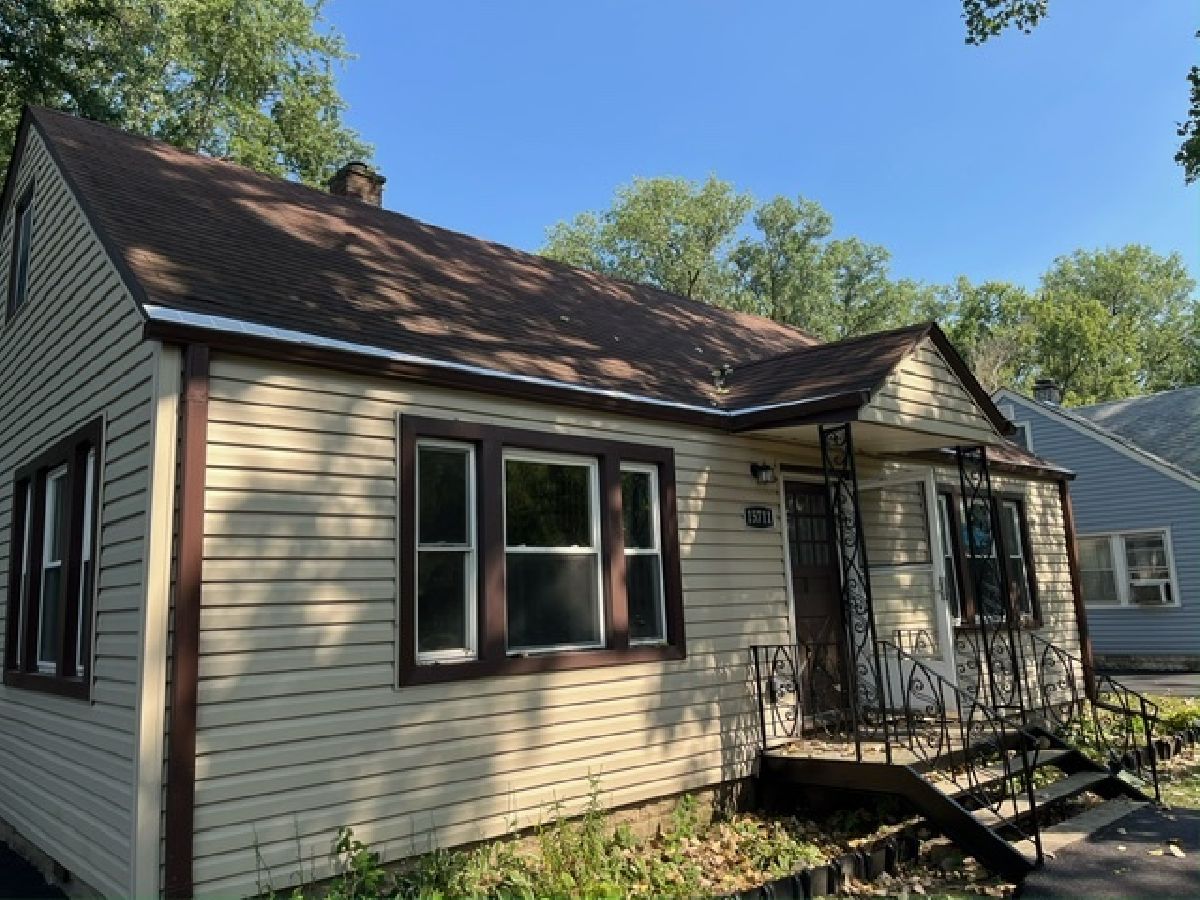  Rented Markham Illinois, 15711 Whipple