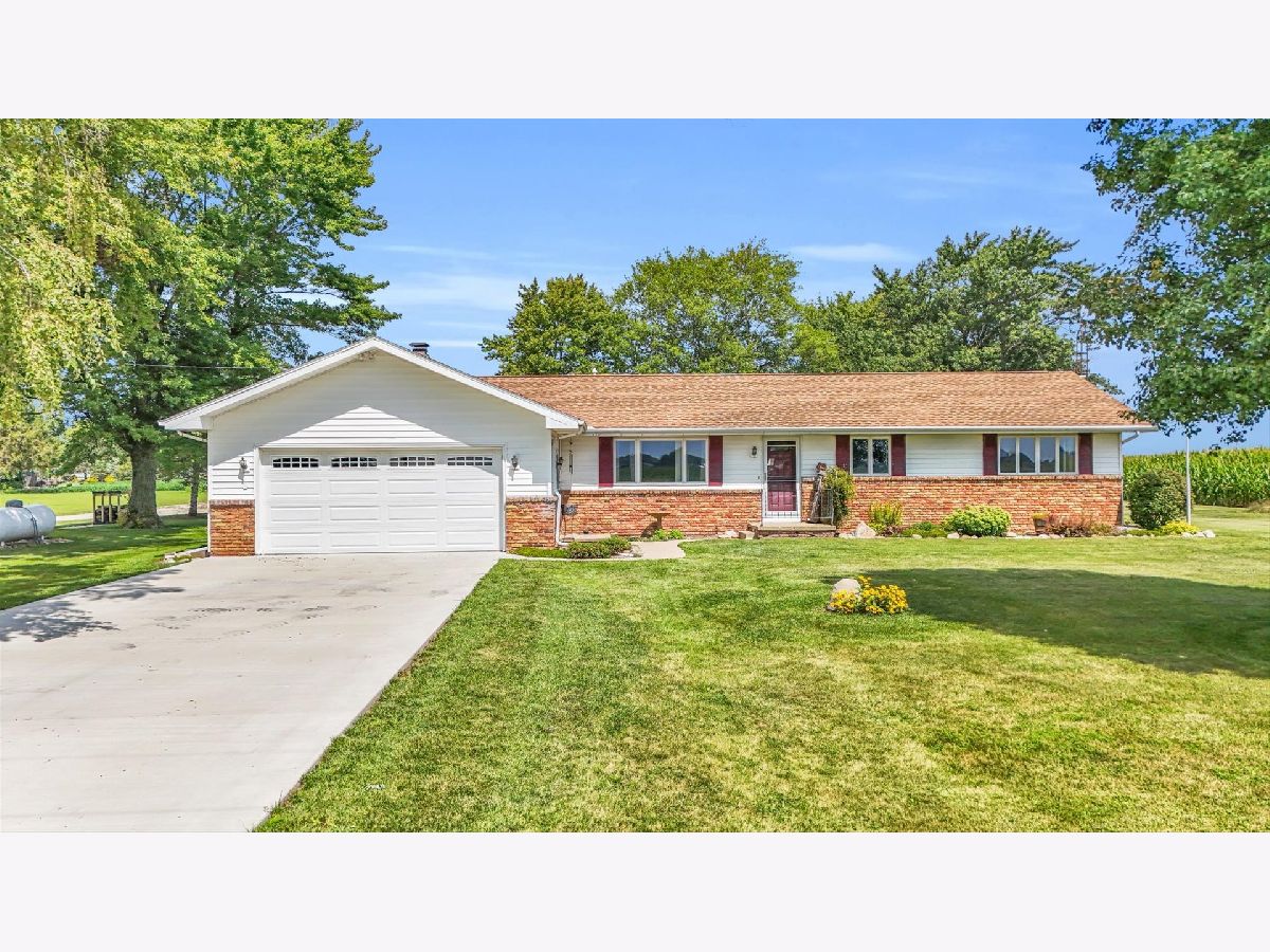  Sold Ogden Illinois, 2672 County Road 1700 N