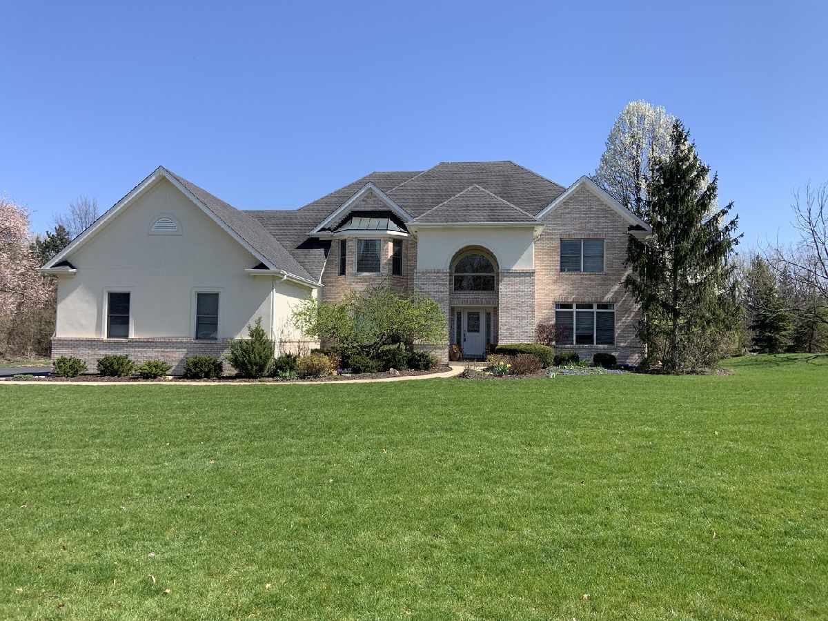 Homes Sold Woodland Estates Hawthorn Woods Illinois, 4 Enclave