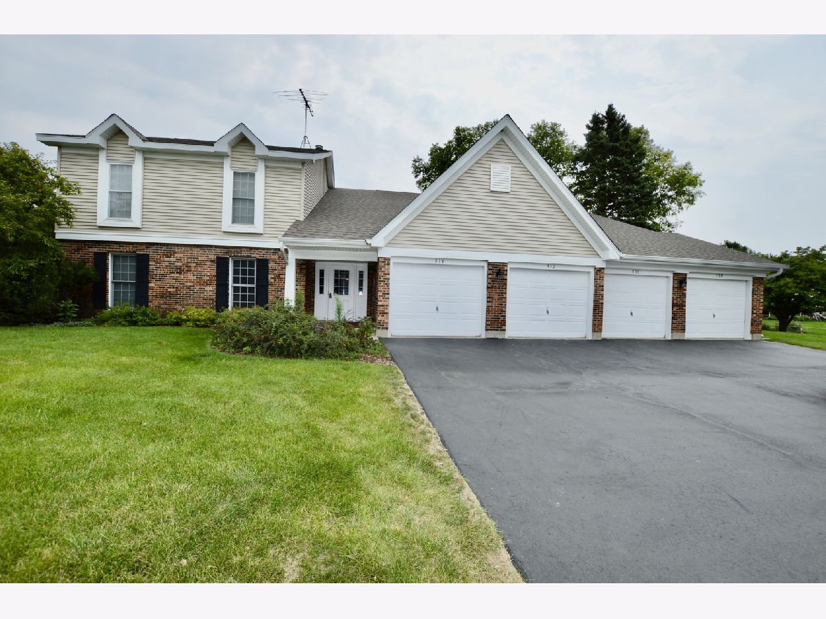 Condos & Townhomes & Homes Sold Waters Edge Mchenry Illinois, 310 Thornwood