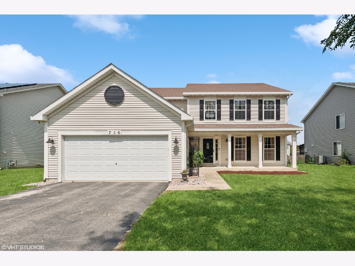 Homes & Townhomes Sold Lakewood Trails Minooka Illinois, 716 Brita