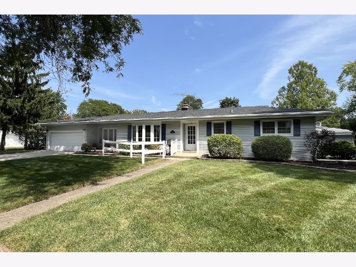 Homes Sold Ranchview Terrace Palatine Illinois, 305 Macarthur