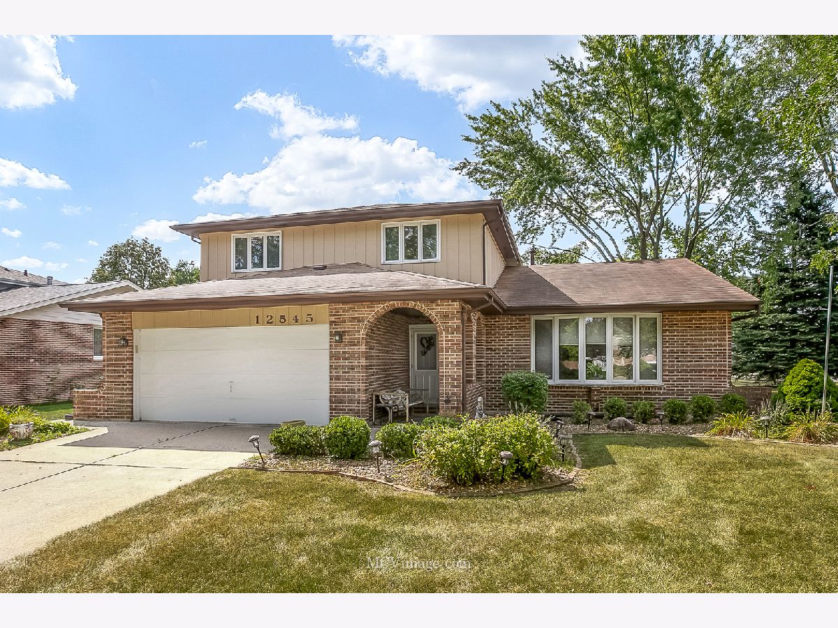 Homes Sold Derby Hills Homer Glen Illinois, 12545 Holm