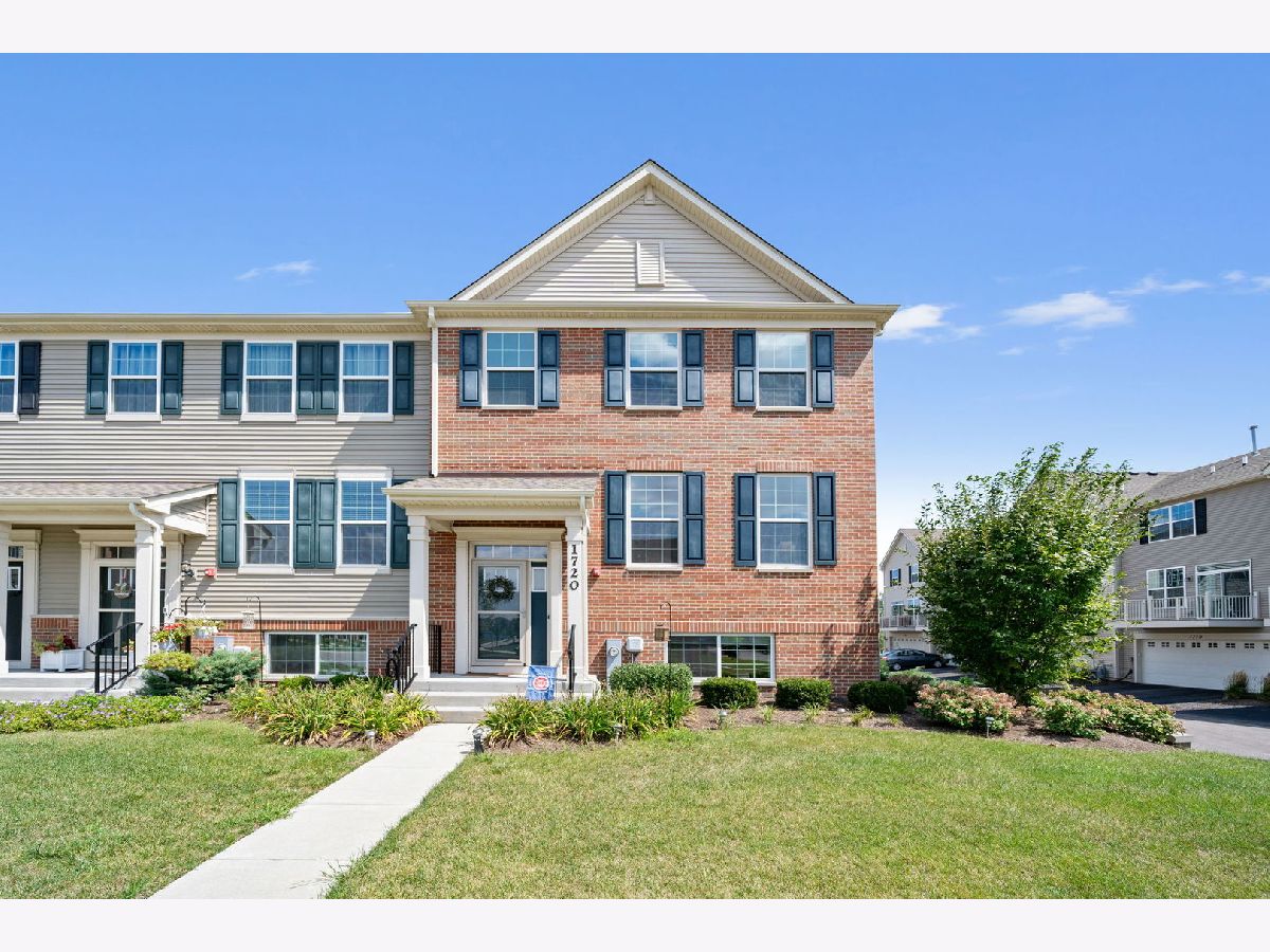 Condos & Townhomes Sold Prairie Commons Batavia Illinois, 1720 Sager