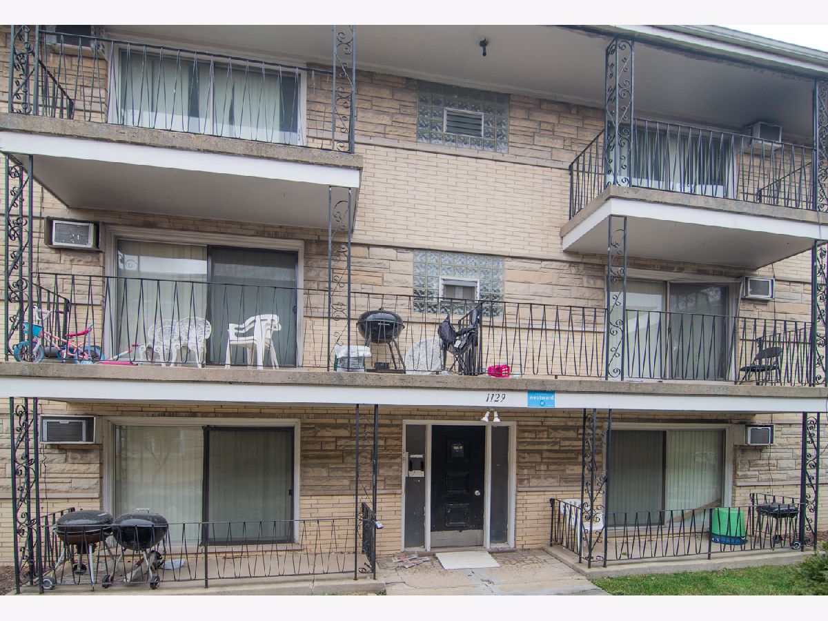  Rented Calumet Park Illinois, 1129 W 127th